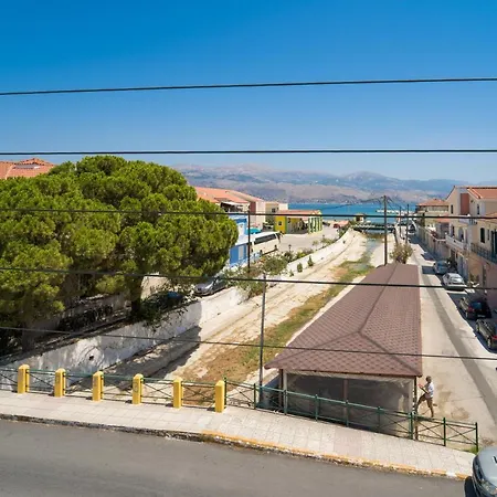 Central Town Apartment Lixouri